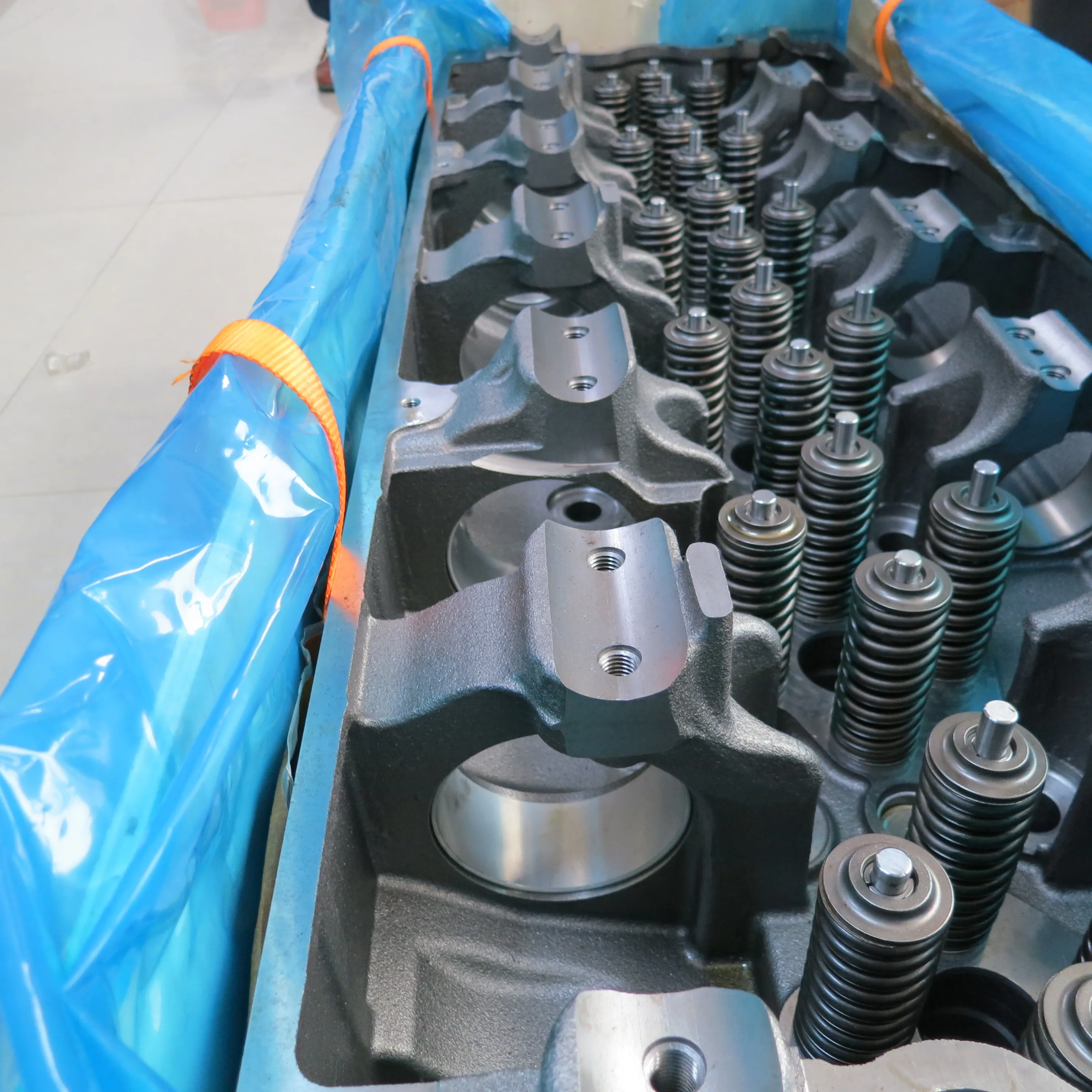 Лидер продаж детали дизельного двигателя X15 ISX15 QSX15 головка цилиндра в сборе 4962731 5413782 4331387 4962732 3683986