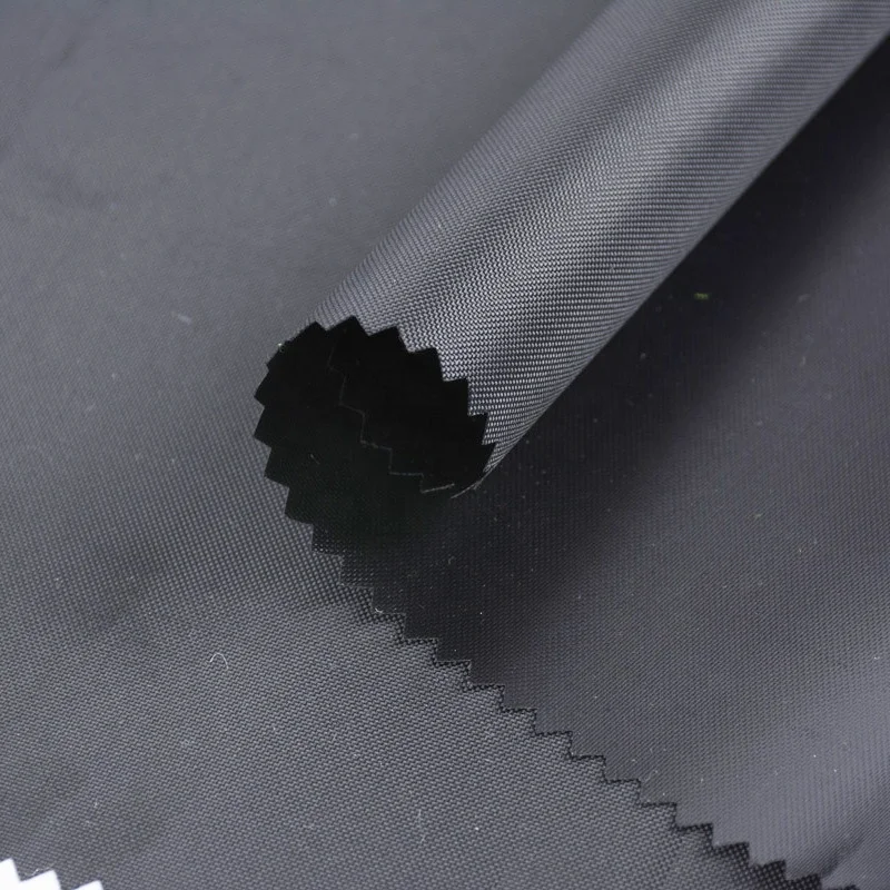 China Wholesale Customized Pu coated waterproof 100%polyester 115 gsm 125gsm 130gsm 150D 200D 300D oxford raincoat fabrics