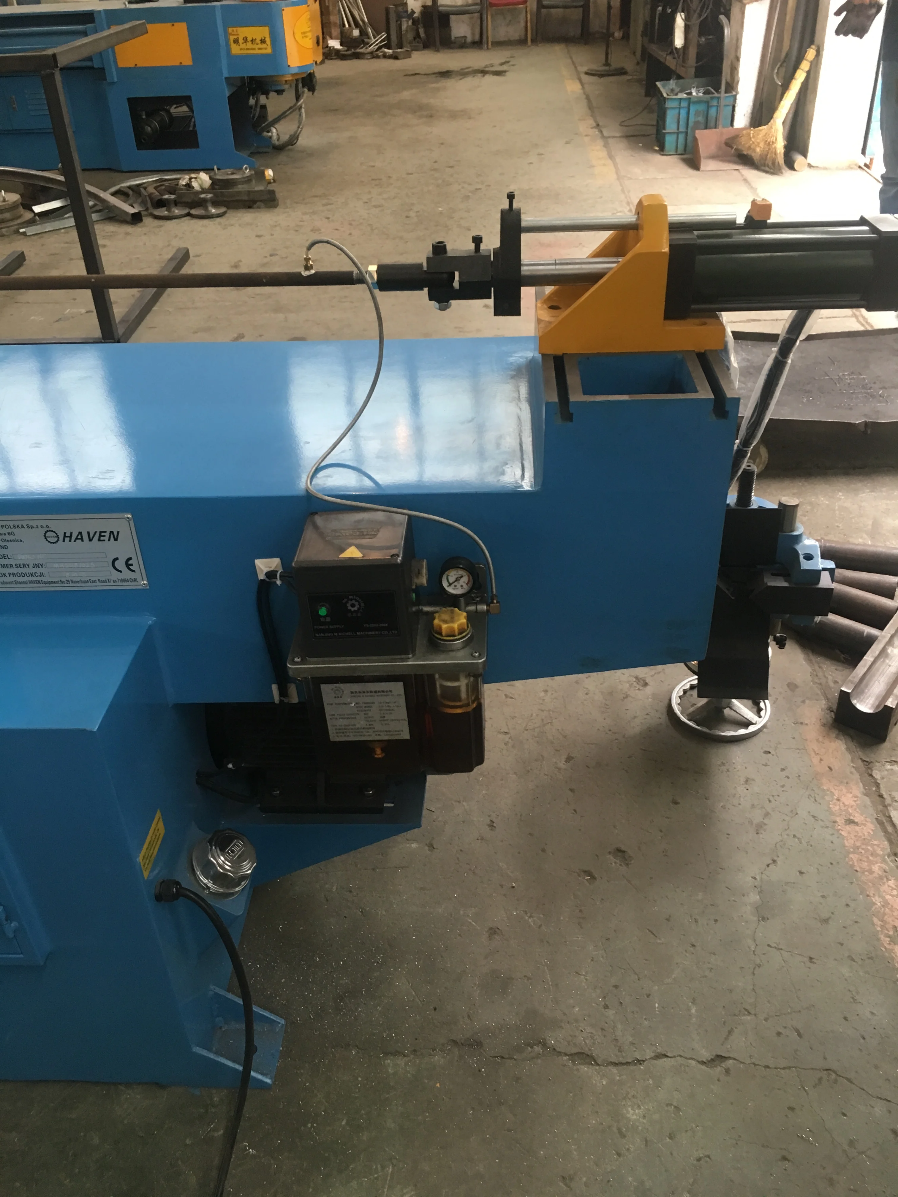 
New design manderl tube bending machine made in China DW38NC 