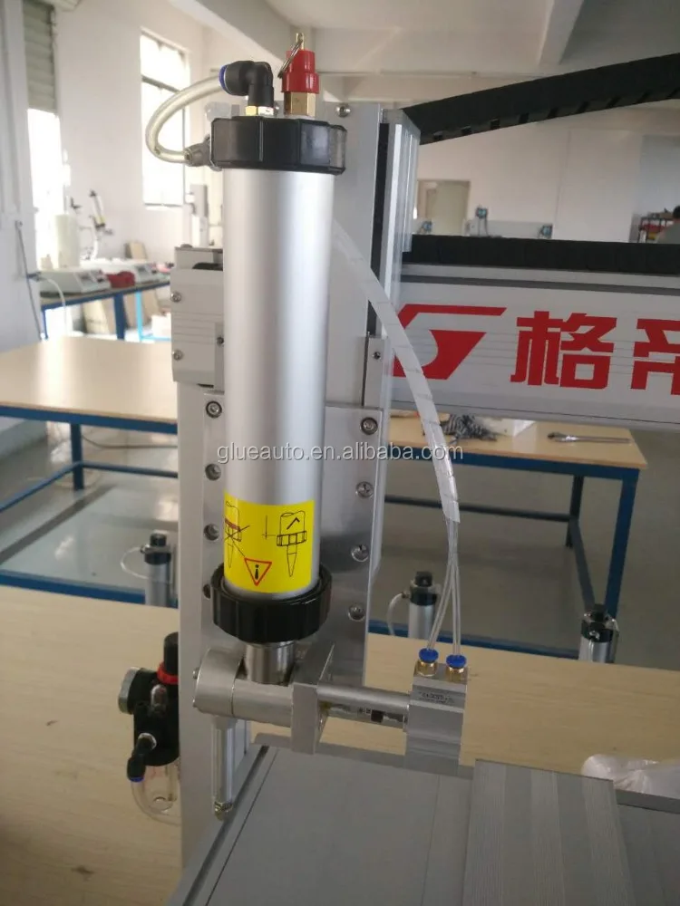 High speed and accuracy Desktop Three-axis Glue Dispensing Machine automatic glue dispenser