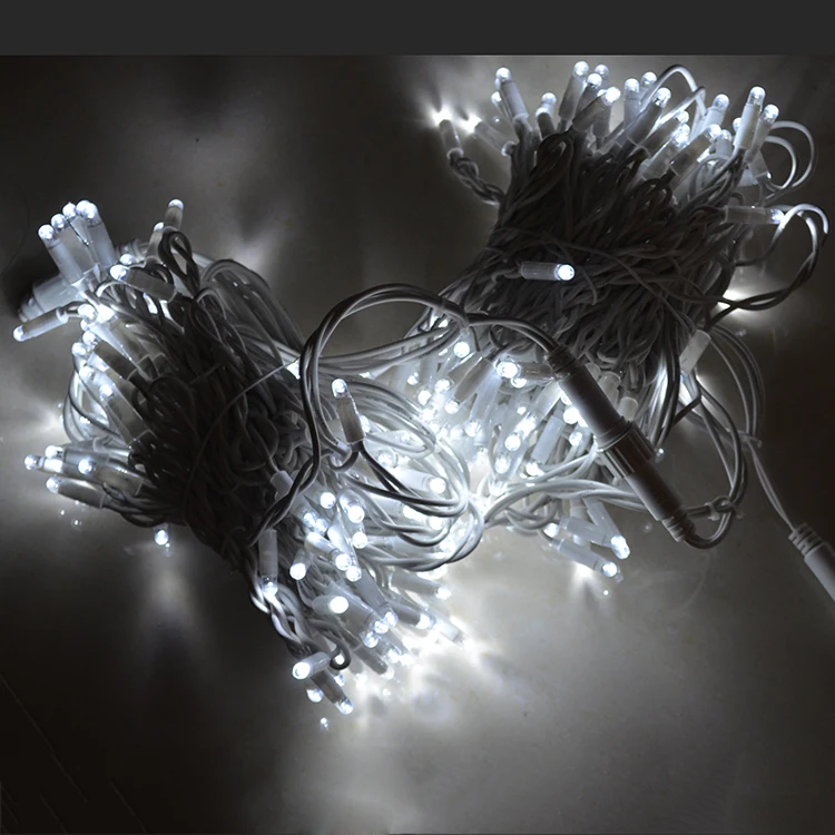 outdoor Waterproof led string lights rubber line rgb multi color 31v curtain string LED light icicle for a wall