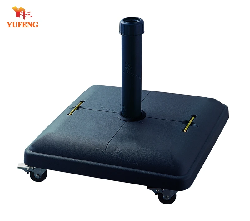 Concrete and steel round umbrella base