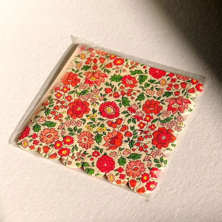 Wholesale custom design flower print paper napkins