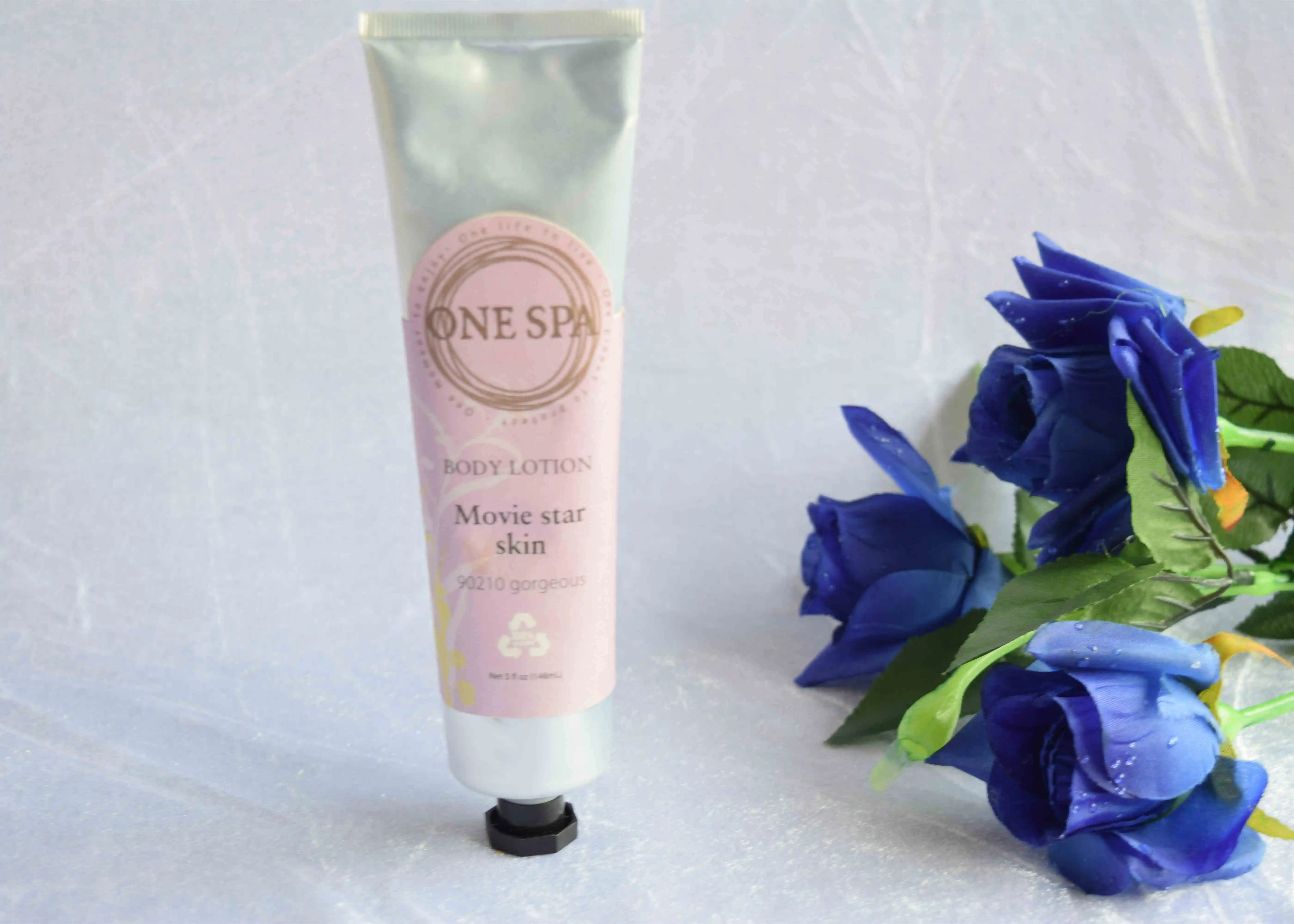 
Movic Star Skin body lotion skin lightening body lotion 