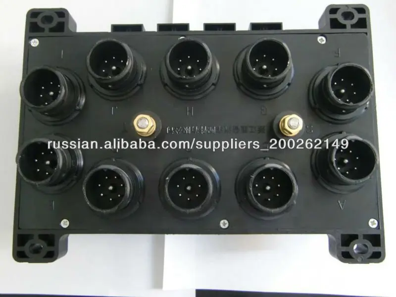 24 Центральный блок управления кабины с реле и предохранителей