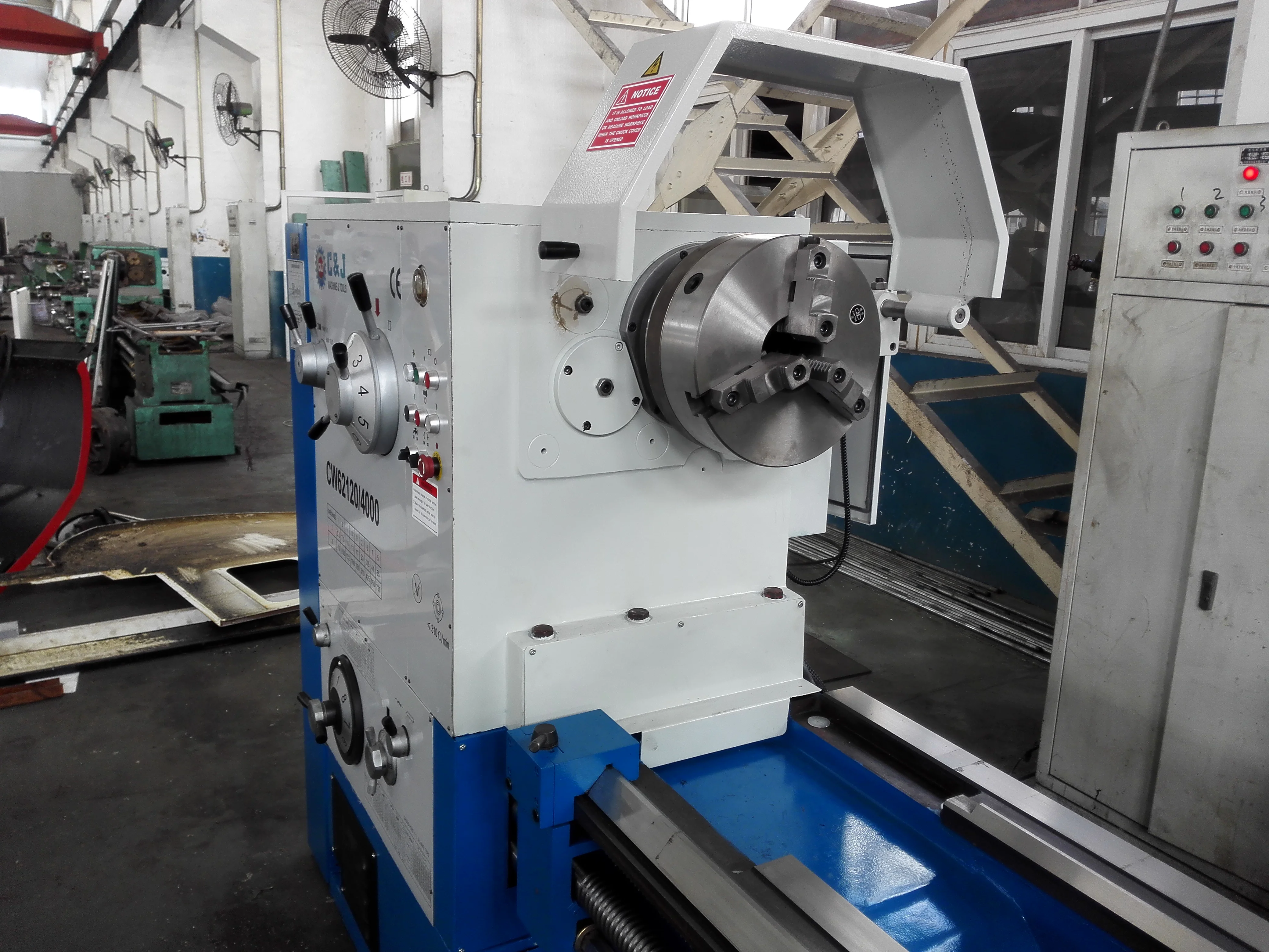 CW Bed width 600mm High Precision Universal Chinese Metal Lathe Machine Price