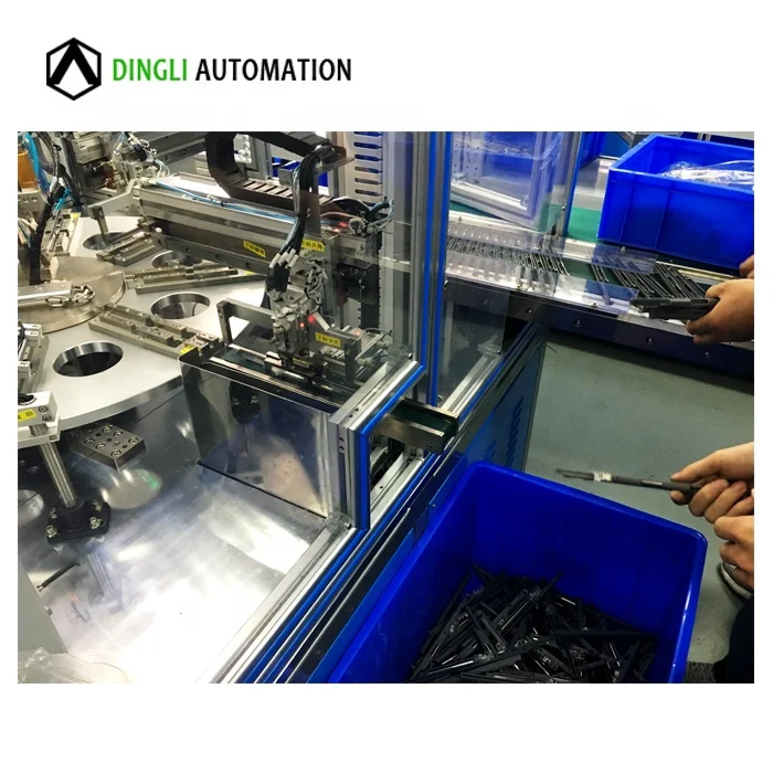 Автоматическая машина для сборки пластиковых и металлических ящиков