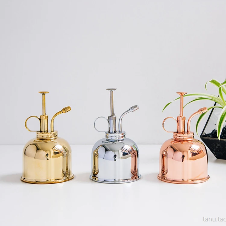 Brass gold small British European household watering flower small watering can