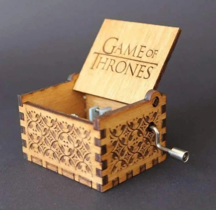 Деревянная музыкальная шкатулка ручной