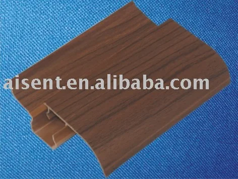 пластиковый плинтус