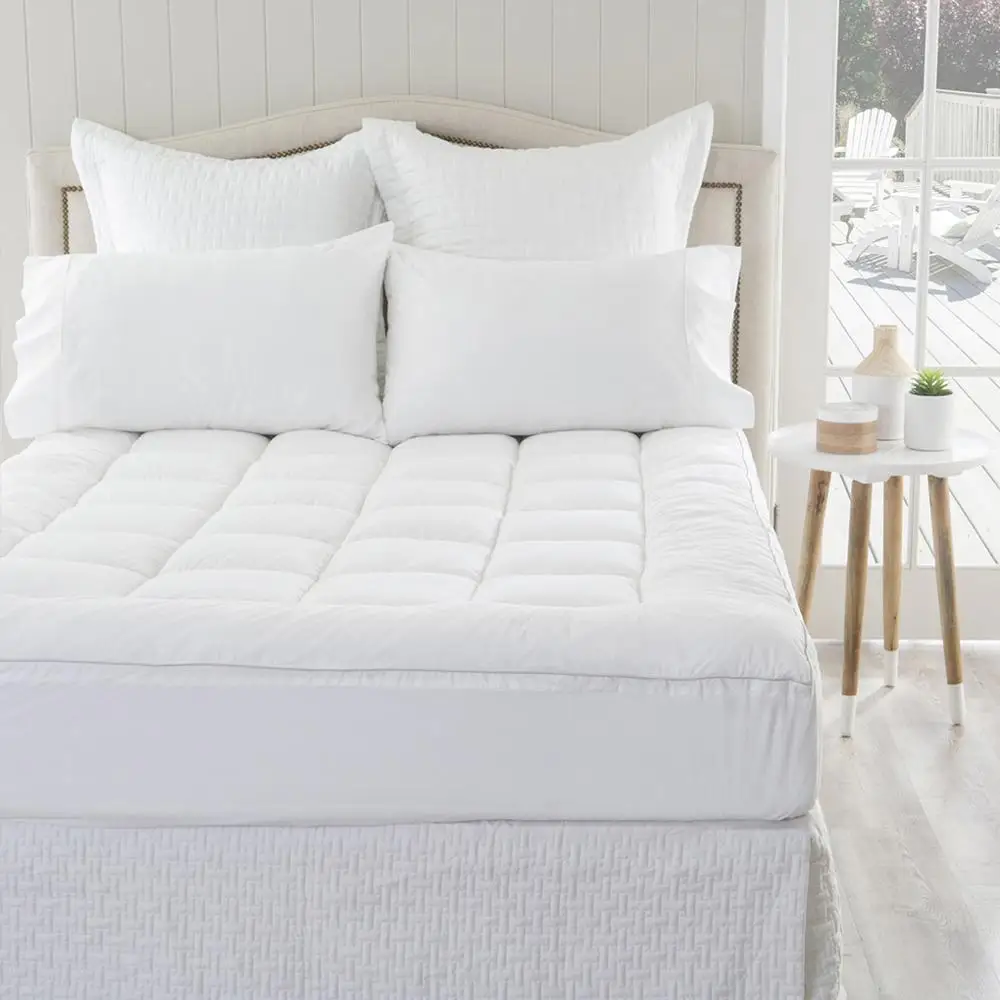 Hot selling super soft hypoallergenic waterproof mattress protector quilted mattress cover pad