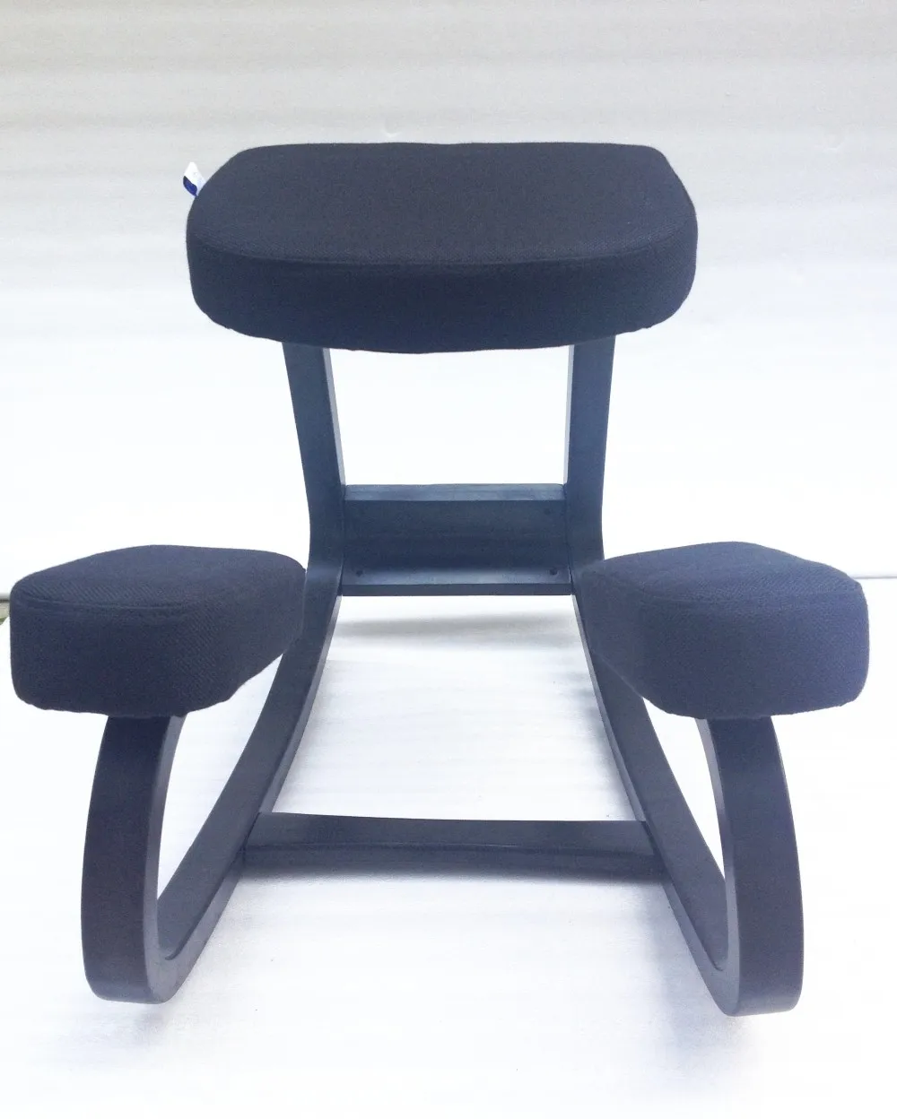 
Morden office kneeling chair with wooden base 