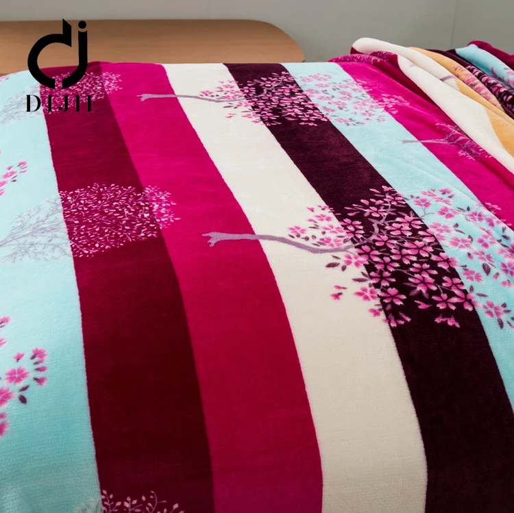 Wholesale Cheap Price 100% polyester thick microfiber flannel blanket