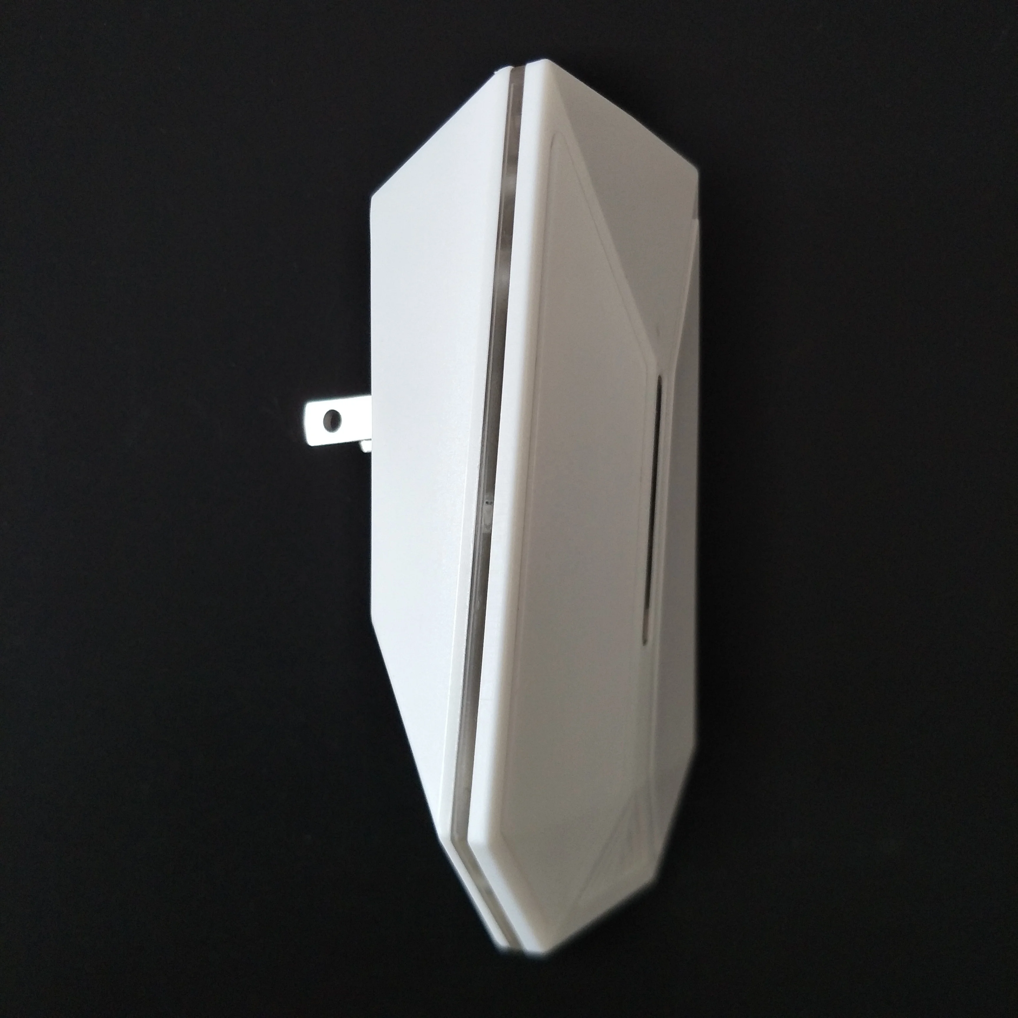 2019 Newest hot sale on Amazon electronic mosquito ultrasonic pest repeller