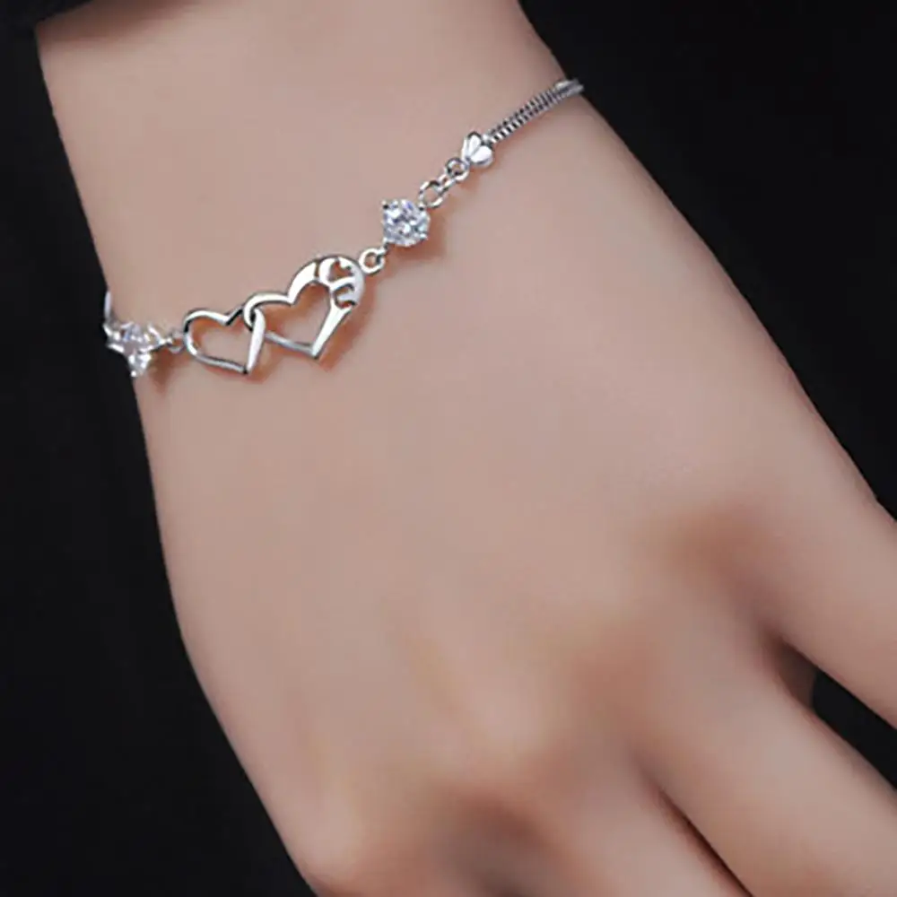 2021 New product jewelry  brass Bracelet with Love Heart Charm Bracelet Bangle 569536