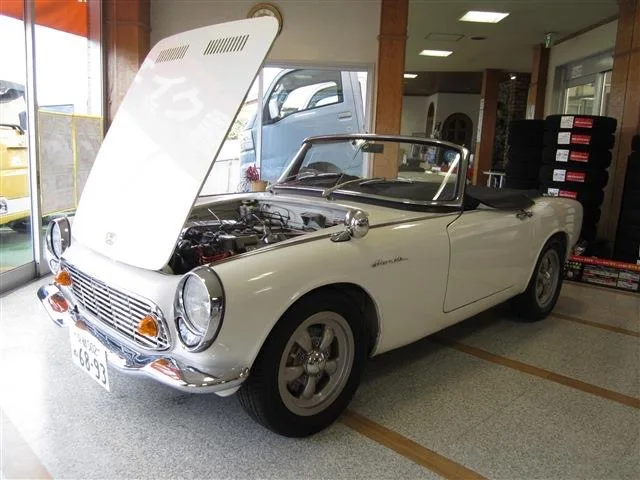 
Old White Color Classic Cabriolet Used Japan Open Car 