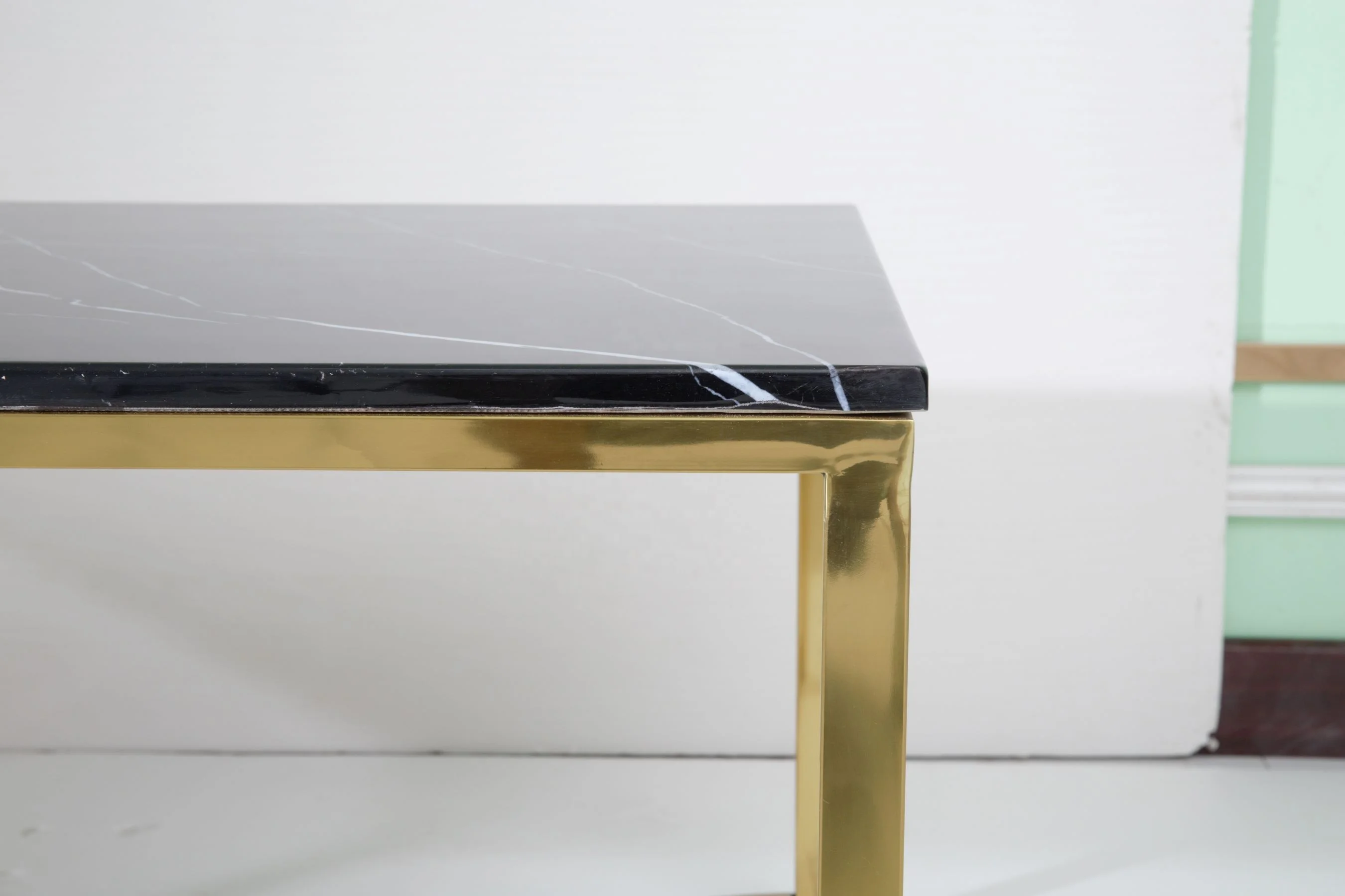 Interior designer Gold Stainless Steel Base with Black Marble Top Coffee Table for Home Living Room
