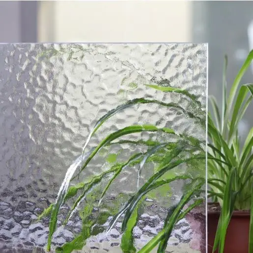 Chessboard Patterned Glass and Figured Glass