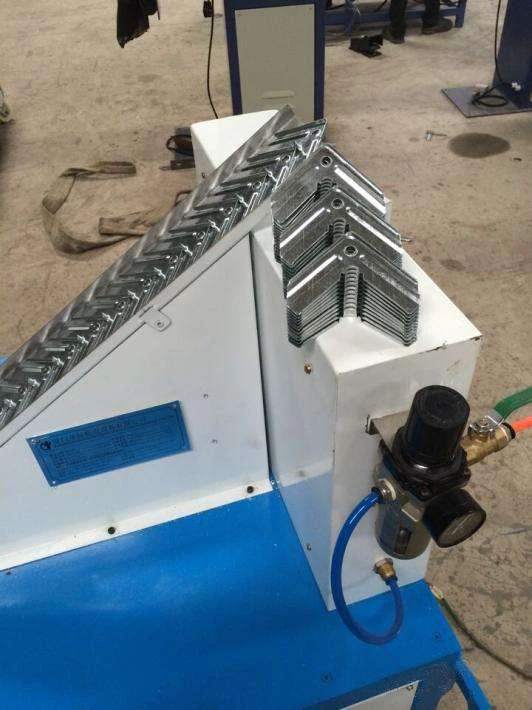 YSD-12 YSDCNC pneumatic square duct angle code installing machine