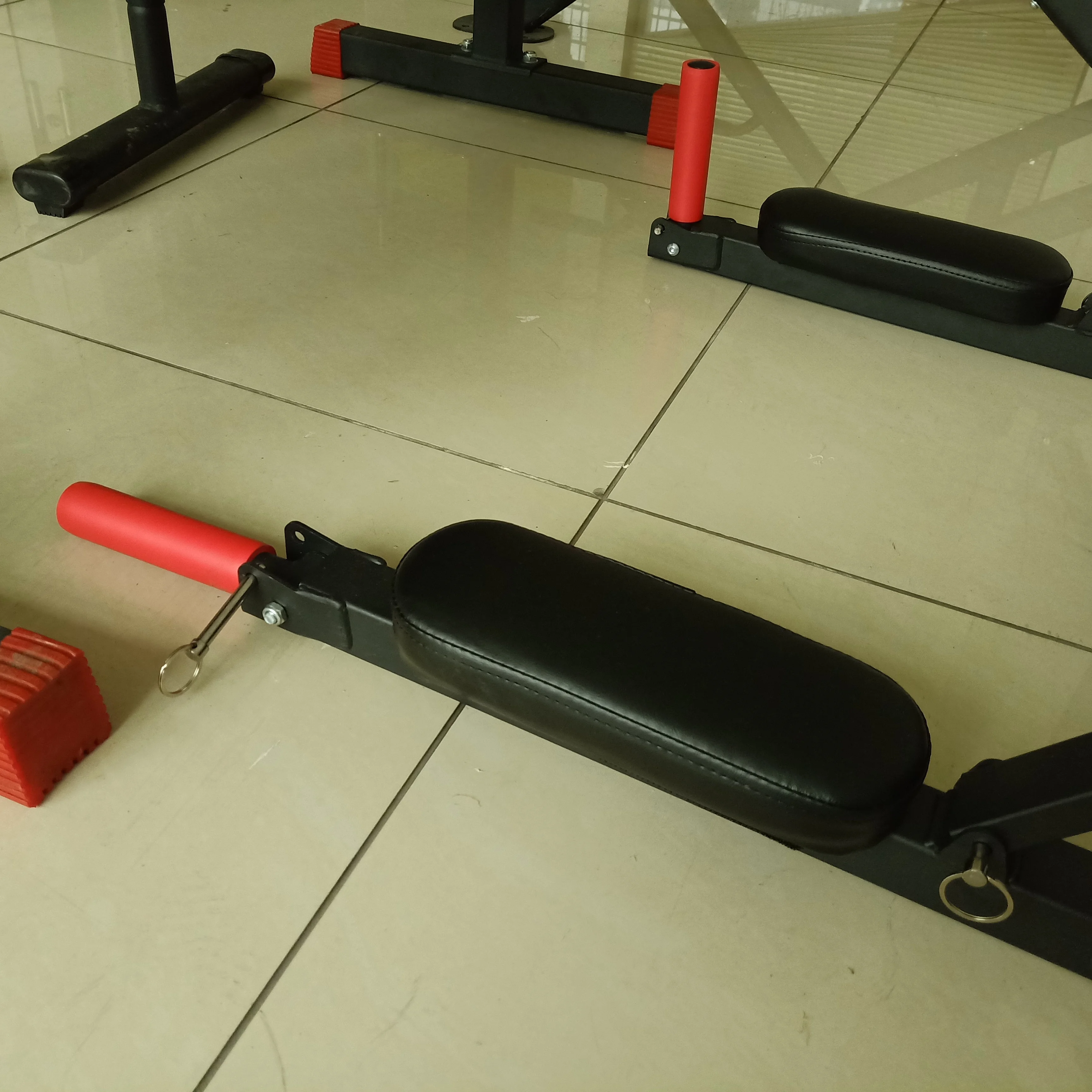 Eco Friendly 2019 factory wholesale foldable pull up bar dip station portable wall mounted home use