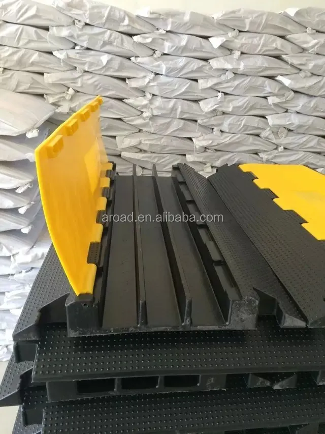 93cm/930mm Dual Color Rubber 3 Channel Cable Protector Speed Humps Speed Bumps Cable Humps