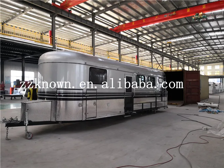 2021 Popular sale 2 Horse Angle load float standard  horse trailer floats with Horse head window European standard