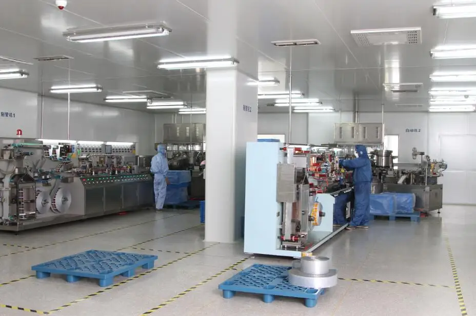 Машина для производства косметических ламинированных пластиковых мягких трубок