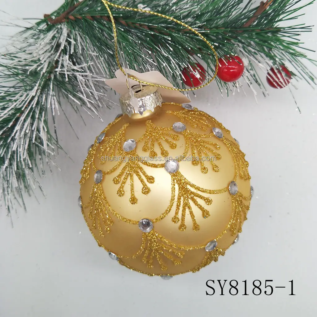 Hand-blown 8cm silver red and gold colored glass balls to hang Christmas tree ornaments