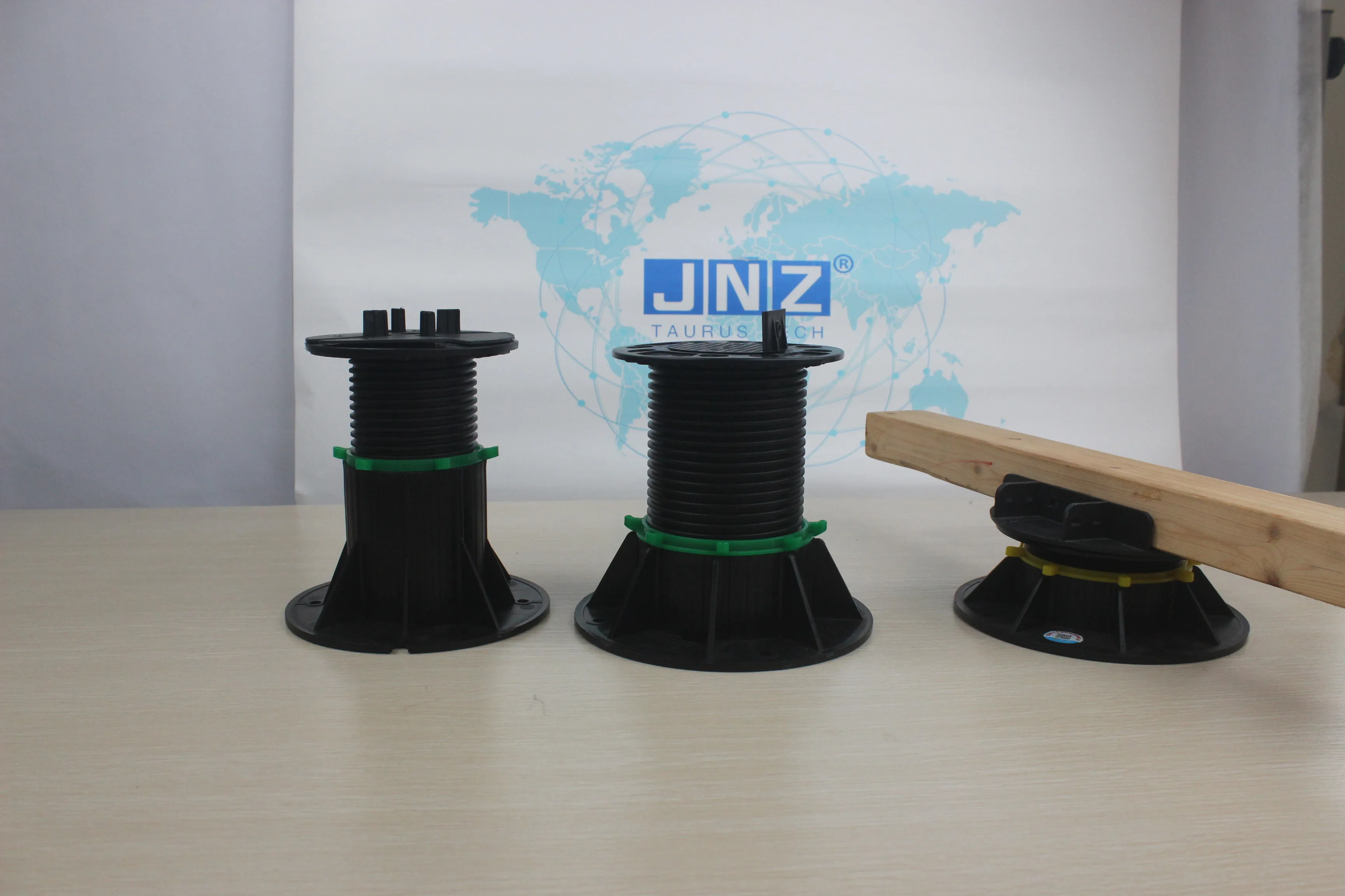 Полипропиленовая регулируемая пластиковая подставка для палубы для композитного настила из ДПК