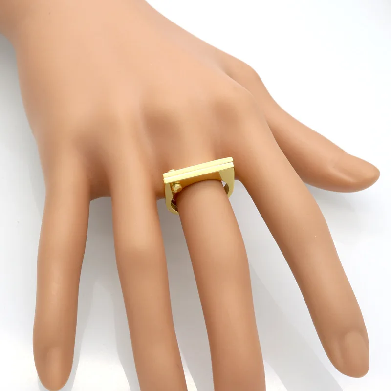 Fashion Flat Shackle  Punk Screw Finger Rose Gold Color Rings For Women Titanium Steel Ring Jewelry Wholesale