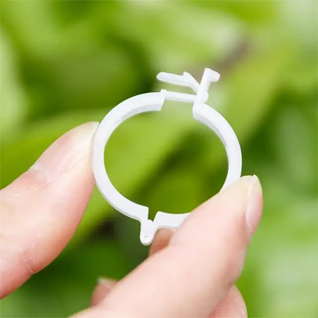 Tomato hook clip for agriculture greenhouse