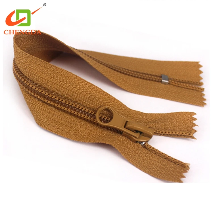 Chengda оптовый заказ Авто замок закрытые нейлоновые Zip молнии для ткани