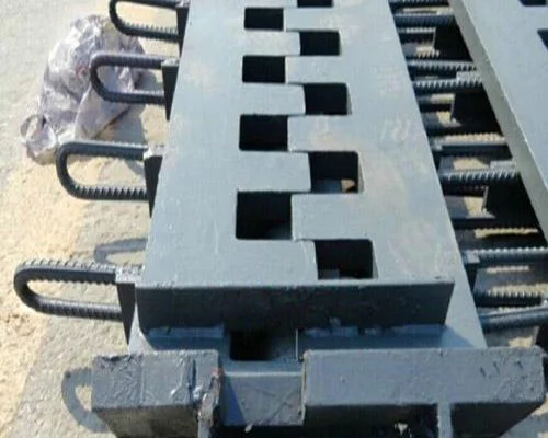 Steel plate finger type expansion joints for bridges