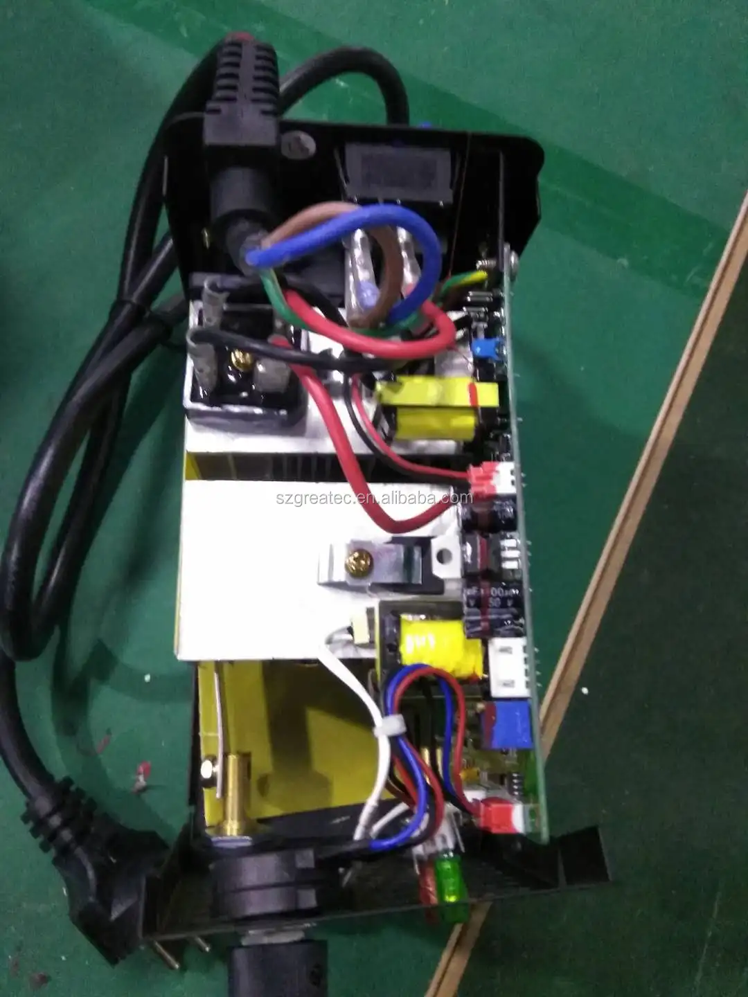 GREATEC Cheap mini portable welder high efficient mini inverter mma welder MMA IGBT inverter arc 200A welding machine