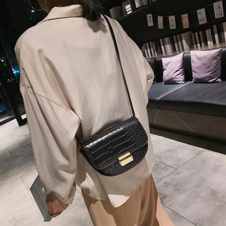 New Crocodile Sling Shoulder Bag Summer Lock Small Alligator Women Handbags PU Leather Crossbody Bag Fashion Sling bag