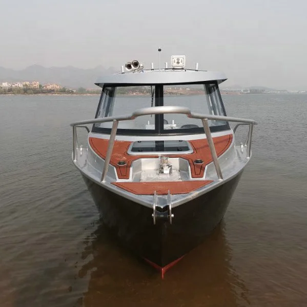 Рыболовная алюминиевая лодка