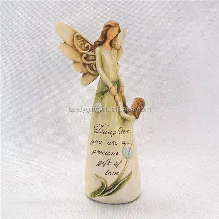 Тематическая фигурка обнимающего ангела на День Матери