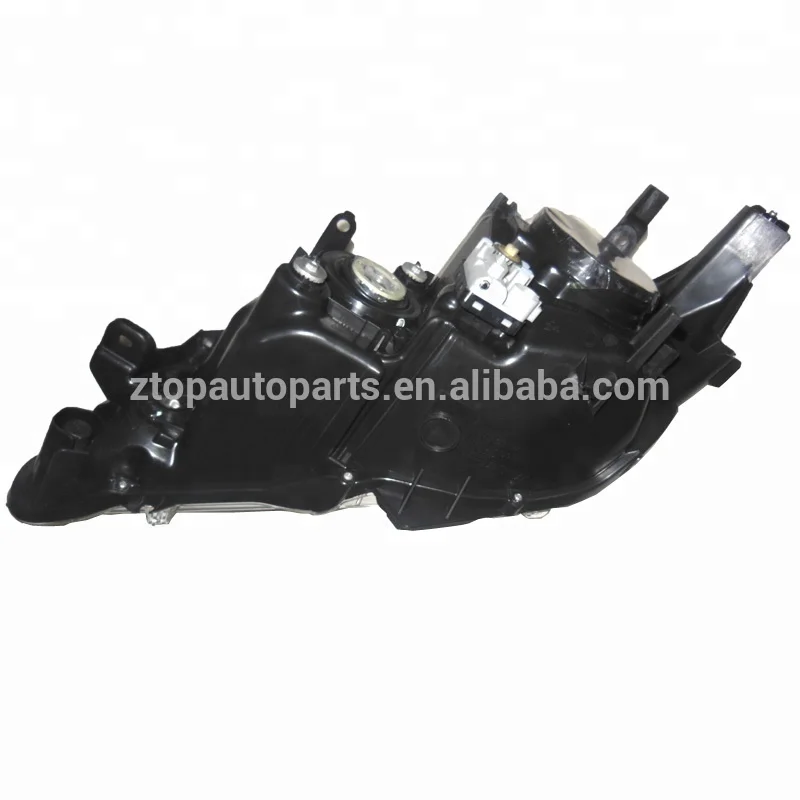 Auto Headlamp Car Lamp for Toyota Camry 2015-2017 81185-06D20