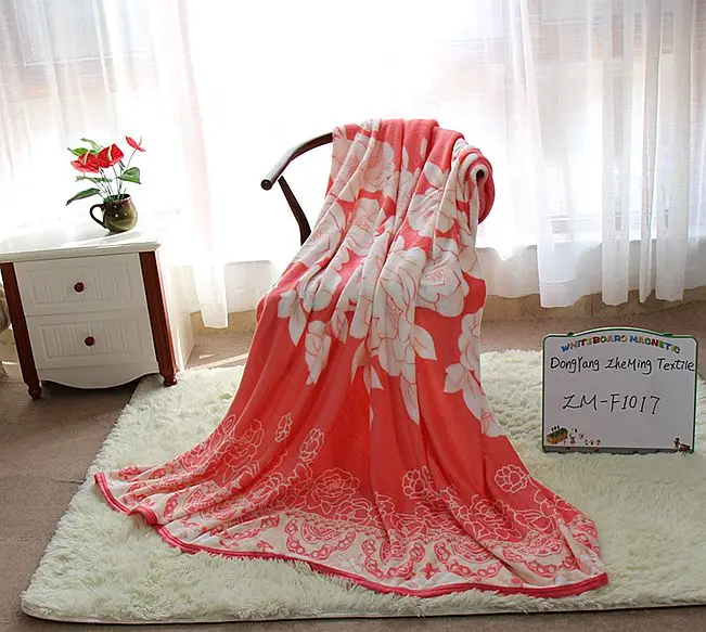 Low Price Wholesale Single Layer Printed Flow Flower Blanket