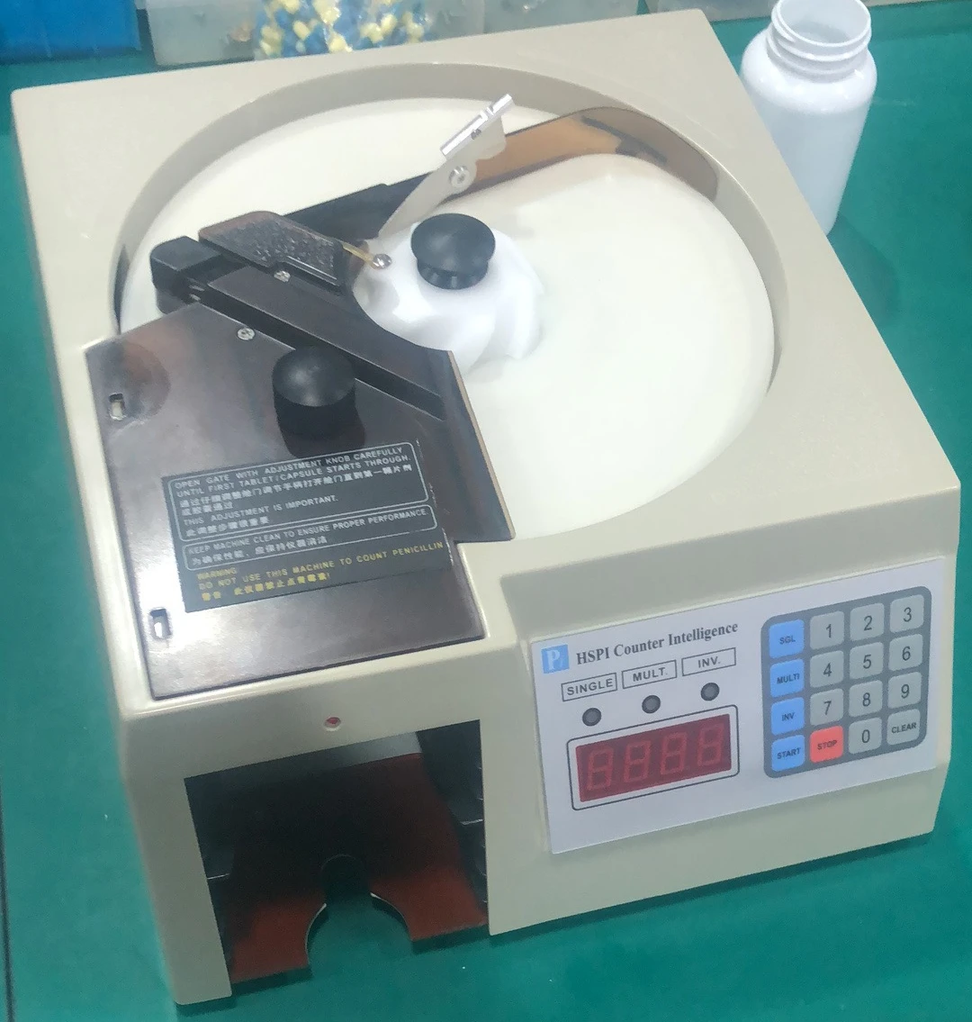 Tablet capsule counter and pill tray