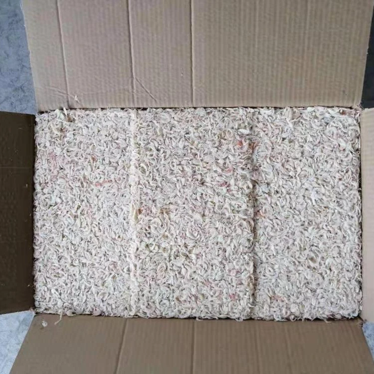 Высушенные креветки 1-2 см, вареные, затем высушенные