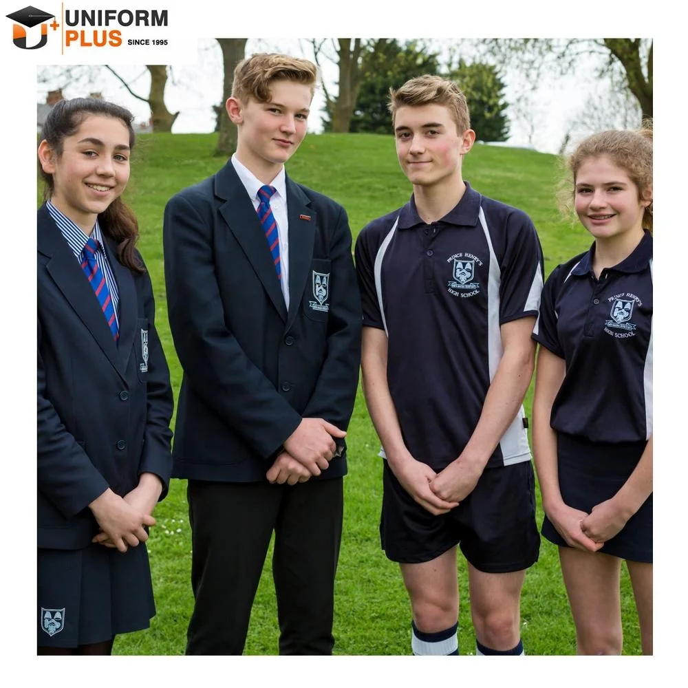 Школьников форма узоры изображения укороченные штаны спортивный костюм