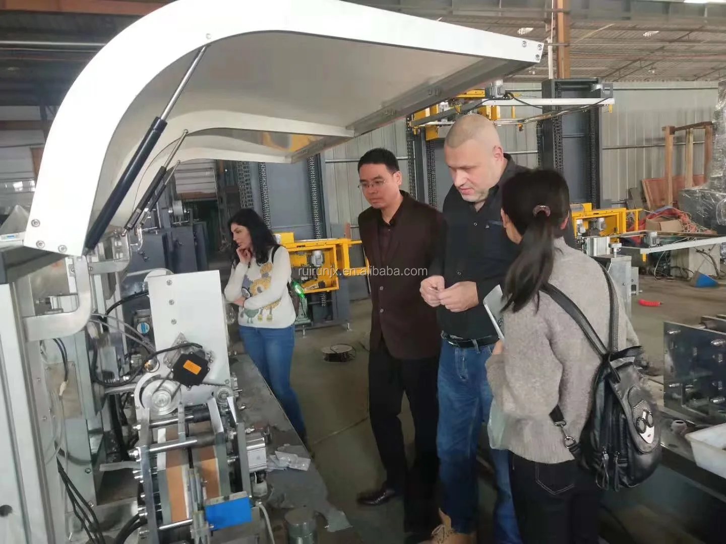 
Ease Operate Automatic Wet Wipe Making Machine/Single Sachet Wet Tissue Making Machine 