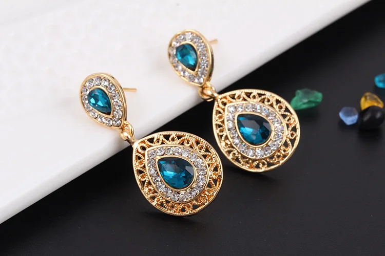 New Earrings Necklace Set Combination Crystal Earrings Drop Pendant Jewelry Three-Piece Small Stud Jewelry Set