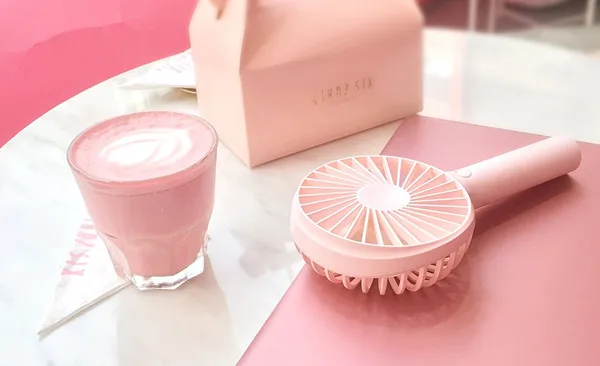 New design innovative mini usb rechargeable standing fan support logo