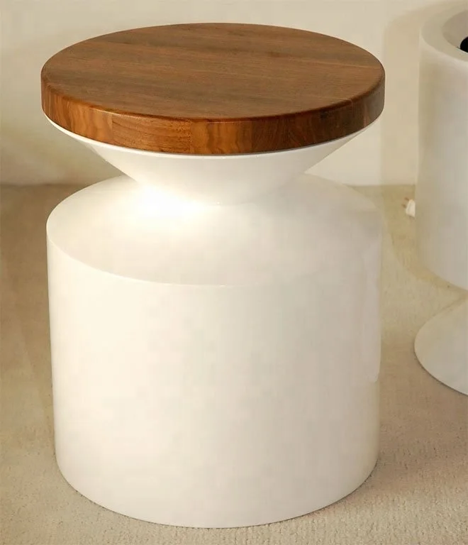 
Furniture House Lounge Chair Reza Feiz Griffin Stool Fiberglass Bar Chair 