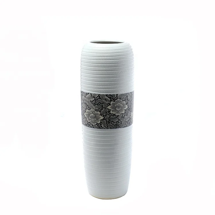 Custom size wholesale Chinese antique hand painted flower porcelain decoration ceramic vase for home decor