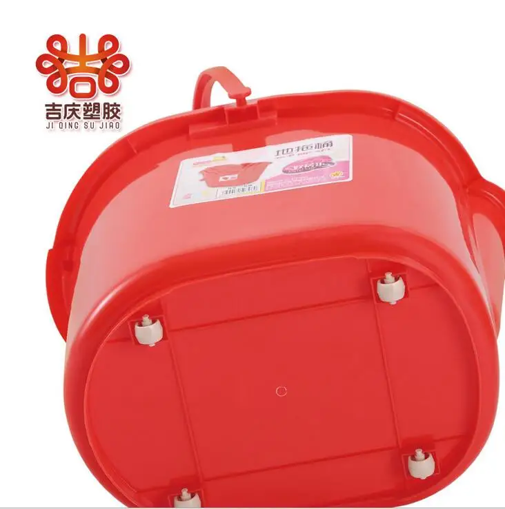 Hot Sale Commercial Household Cleaning Squeeze Plastic Mop Bucket With Wheels Household Cleaning Tools and Accessories