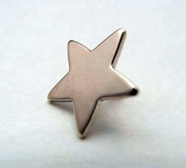 High quality custom metal star shaped badge
