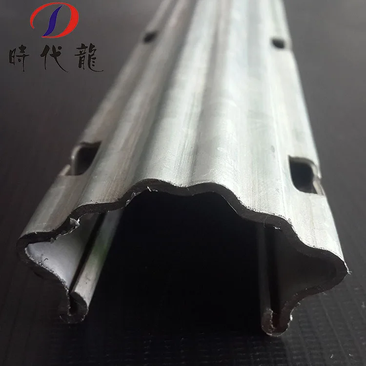 Poles for Vineyard Useful Factory Direct Sale Galvanized Metal Fencing, Trellis & Gates Steel Galvanized 50-275g Metallic Color